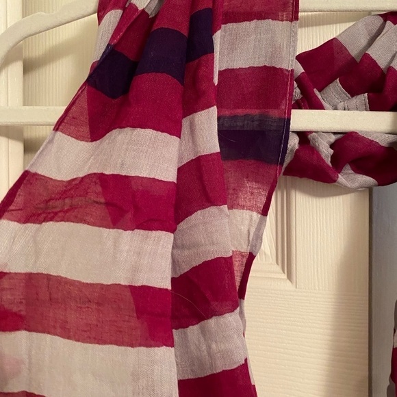 ANN Taylor Loft Infinity Scarf - Picture 5 of 8